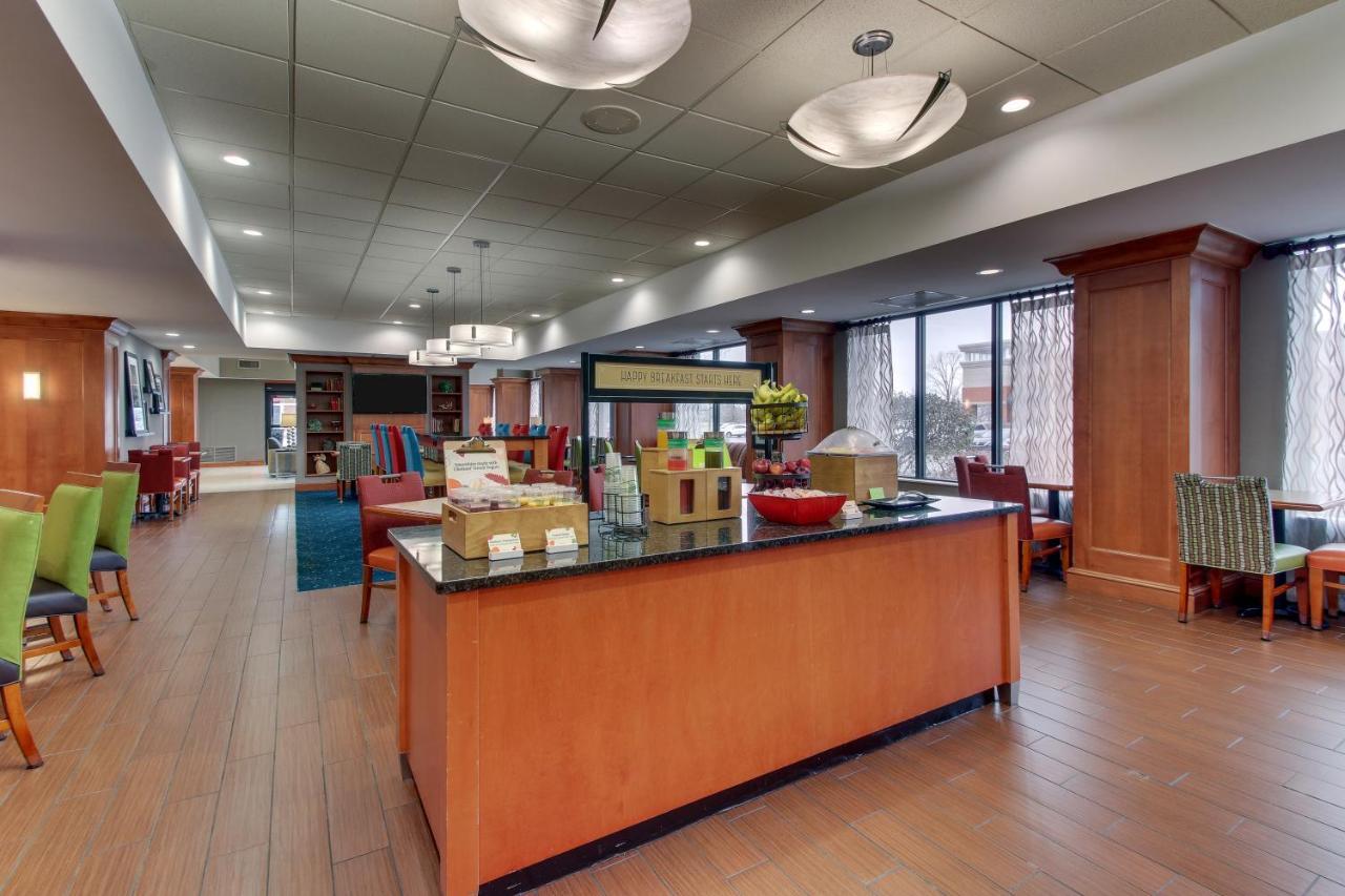 Hampton Inn Indianapolis/Кармел Экстерьер фото
