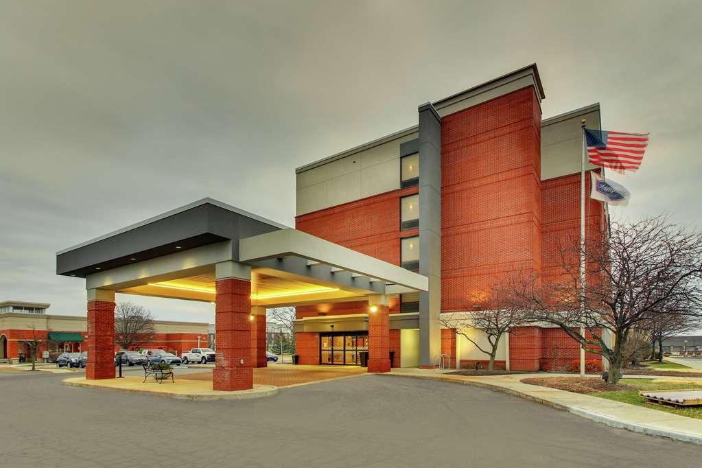 Hampton Inn Indianapolis/Кармел Экстерьер фото